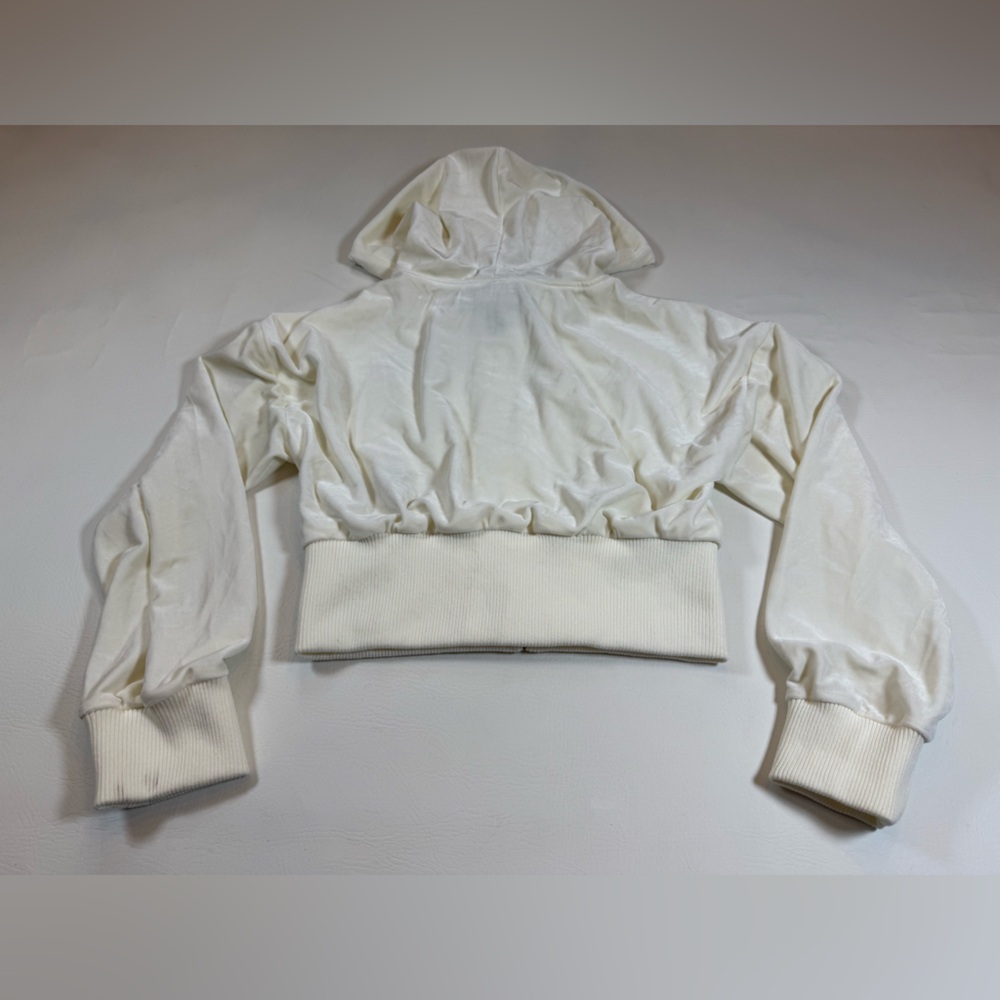 Forever 21 x Hello Kitty Velour Zip Up - Crop - Size large (bin Q) - Picture 2 of 10